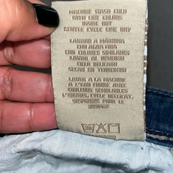 SEVEN7 Slim Straight Heavy Stitched Blue Jeans Size 12 Raised embossed pockets - Picture 8 of 10